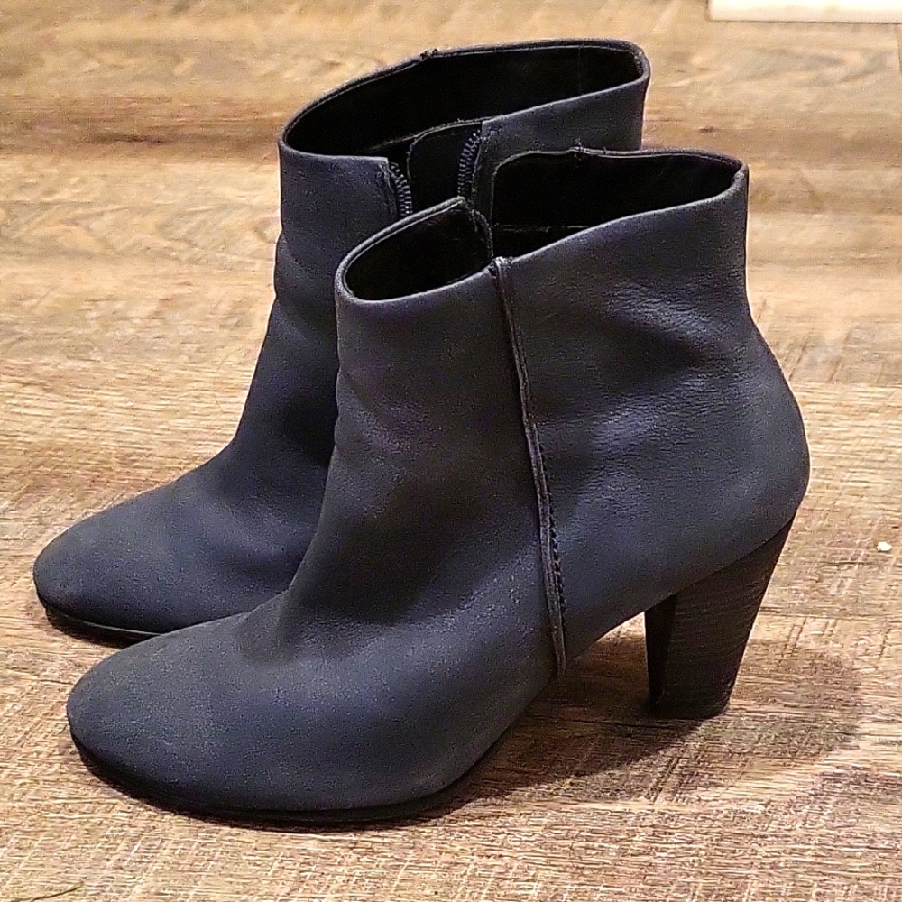 Ecco Suede Boots